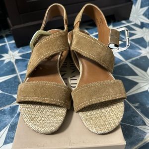 Donald Pliner sandals, Excellent condition!